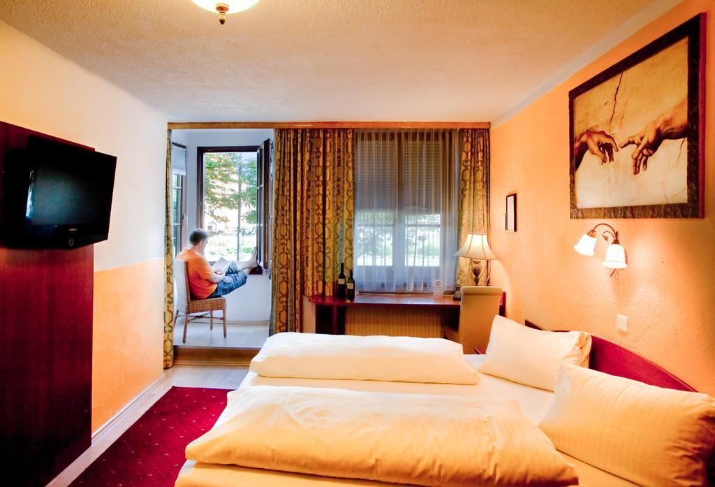 Cityhotel Schwarzer Baer Innsbruck Værelse billede